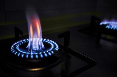 重慶燃?xì)馊ツ曩?億,今年一季度凈虧5144萬(wàn)